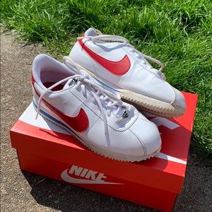 Nike Cortez,  Size 7 youth